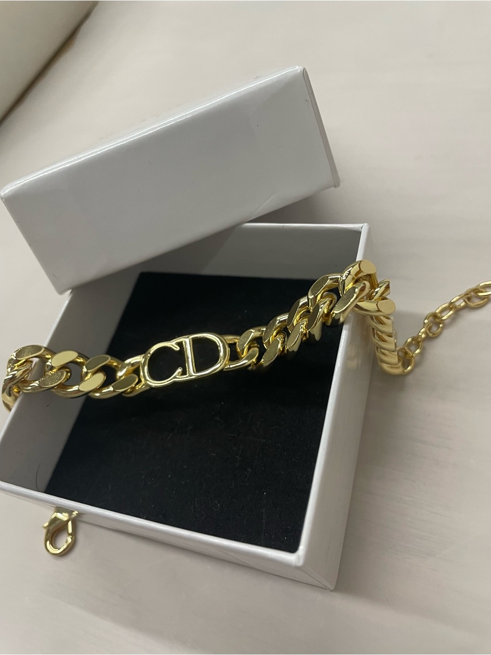💍Dior Shiny Gold Cuban Link Bracelet with CD Motif